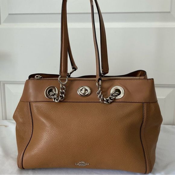 Coach Handbags - COACH Tan Swagger Rogue Dreamer Turn lock Edie Shoulder Bag Chain Tote 87239